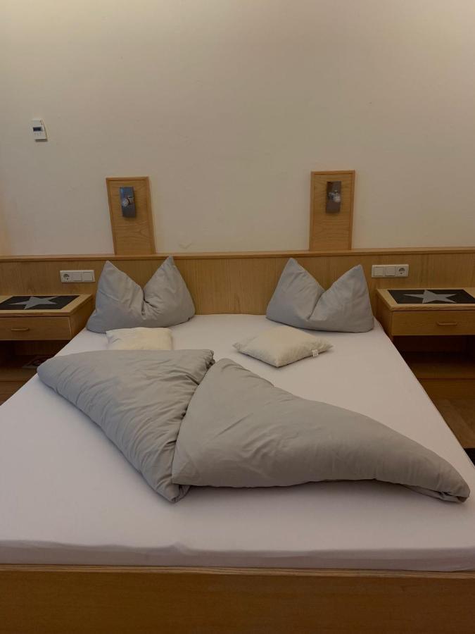 Ferienwohnung Schweng Tux Buitenkant foto